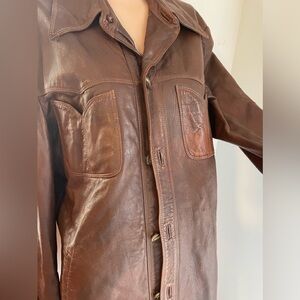 Made in Montreal🍁 Dagger collar vintage leather shirt style jacket Paris